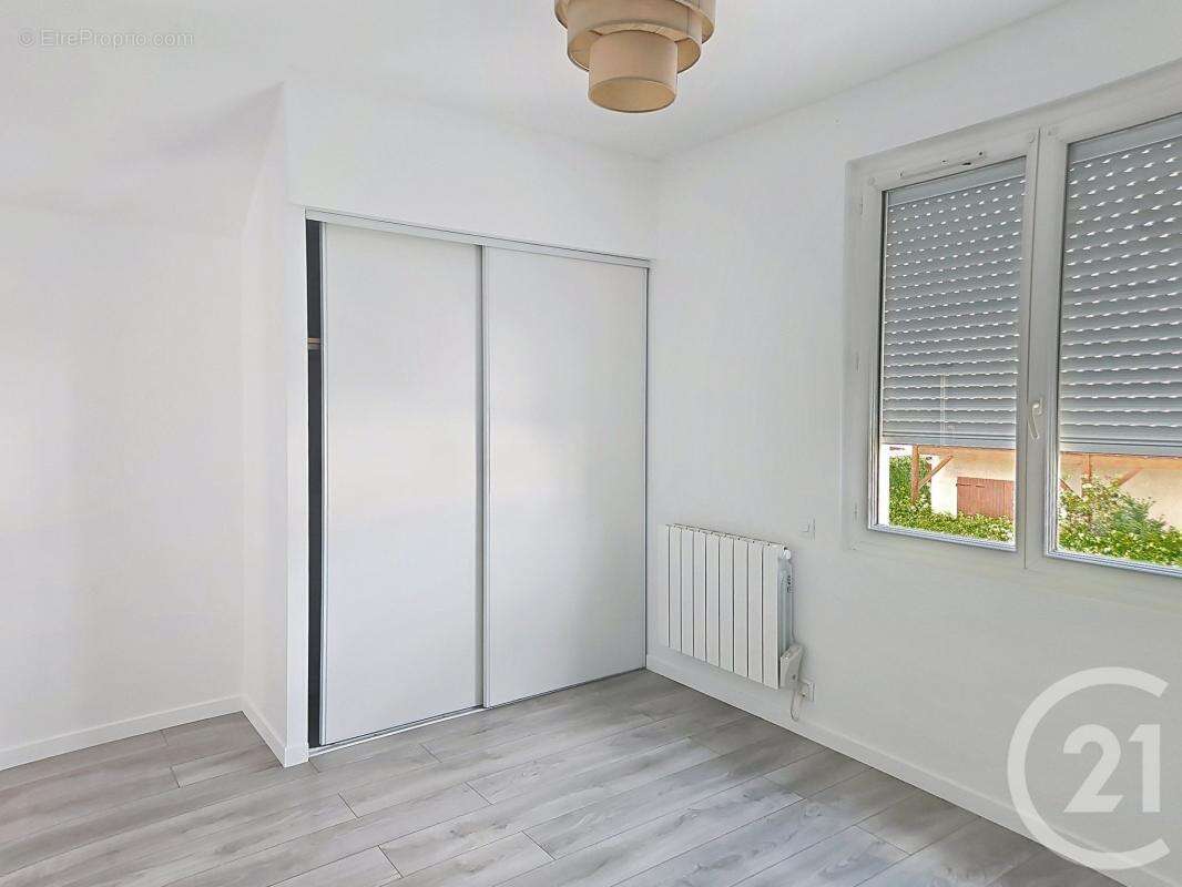 Maison 71 m² à Orly  - photo 12