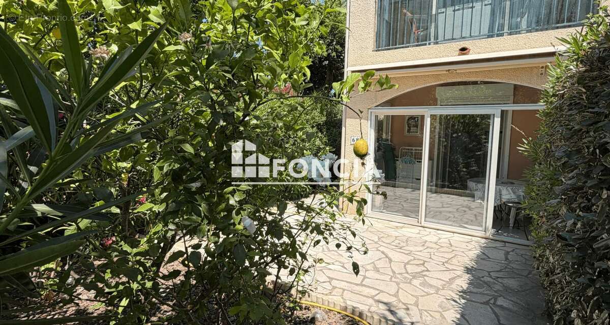 Appartement à LA LONDE-LES-MAURES