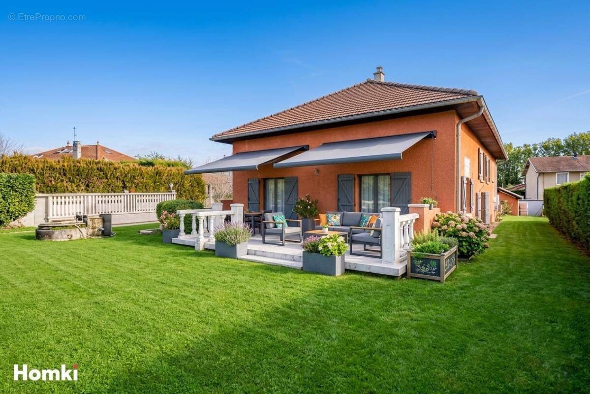 Maison à CHAVANOZ