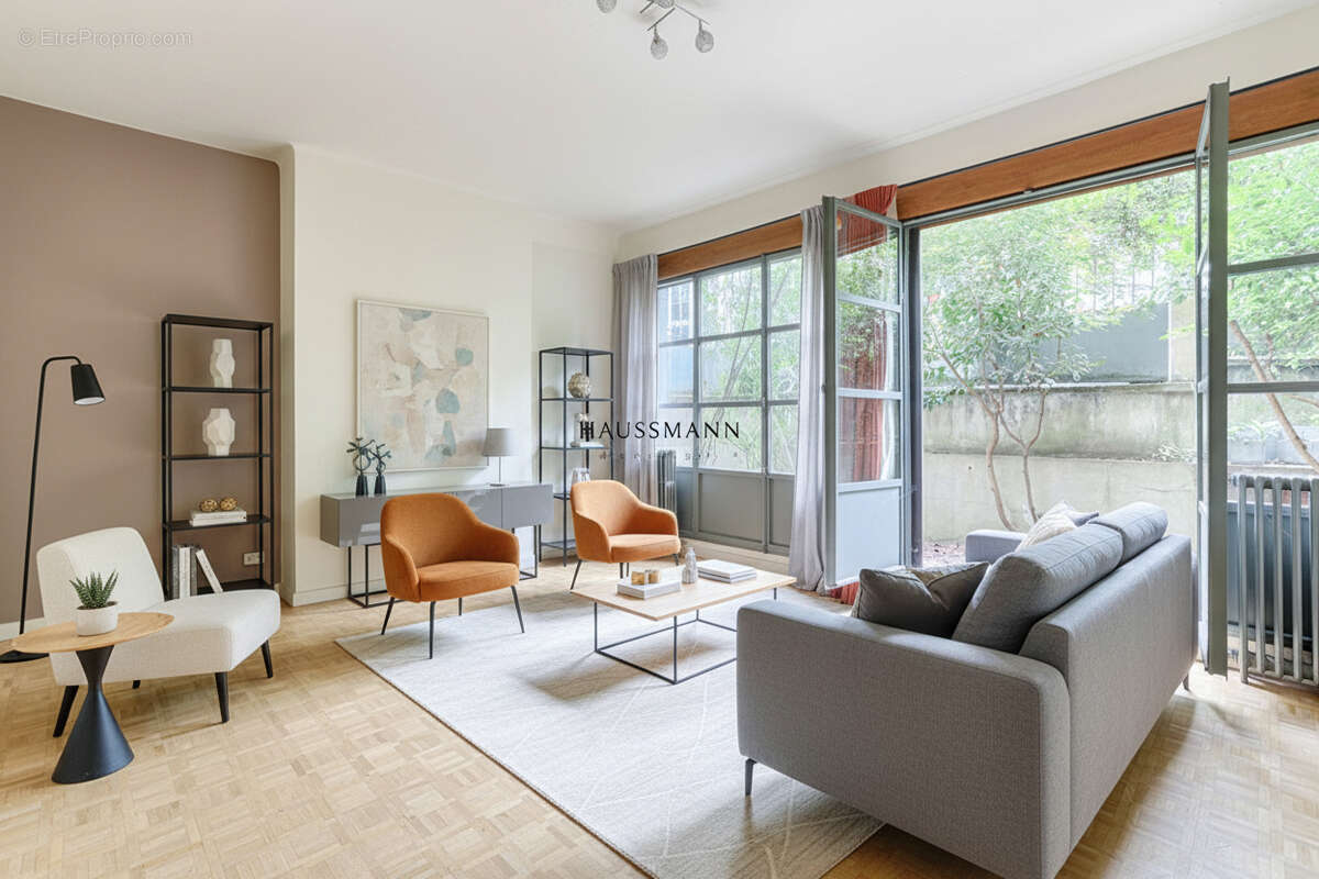 Maison à PARIS-18E