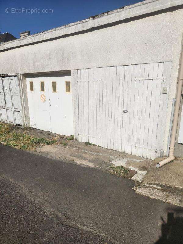 Maison à CHARROUX