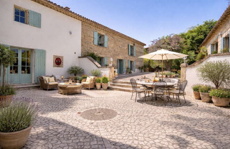 Maison à AIGUES-VIVES