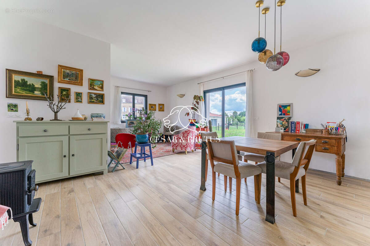 Maison à SAINT-BENIGNE