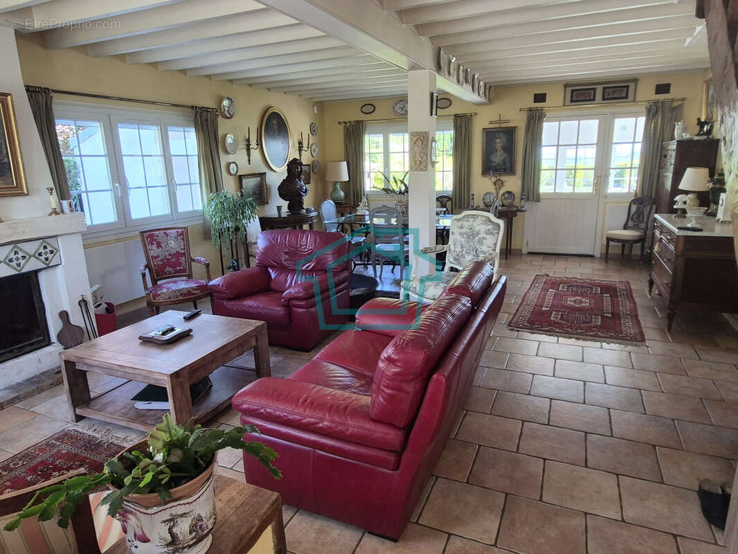 Maison à LE TREMBLAY-SUR-MAULDRE