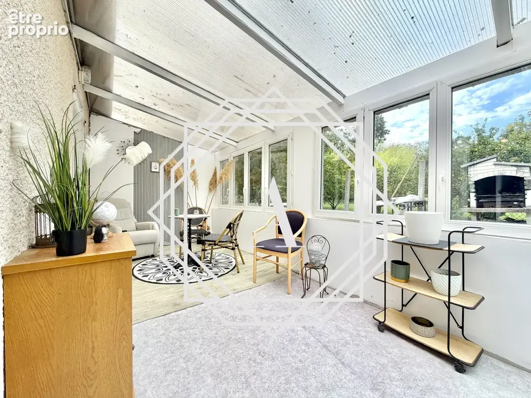 Pavillon traditionnel de 125 m2 sur sous sol total a 12km de bornel - photo 4