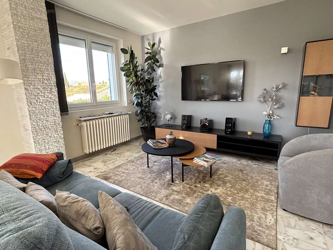 Maison à SAINT-MARTIN-DE-CRAU