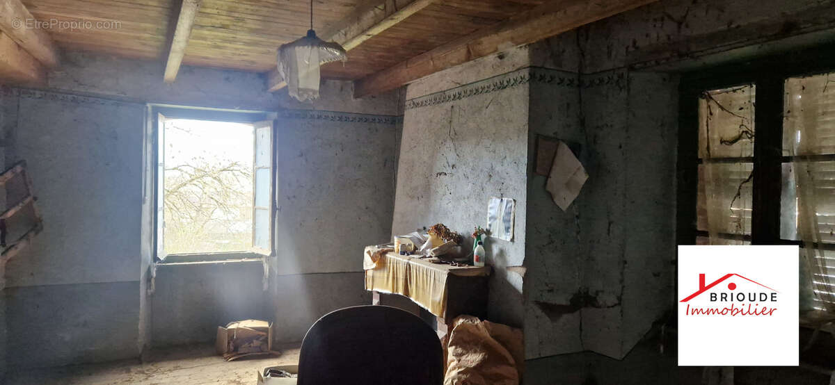 Maison à AZERAT