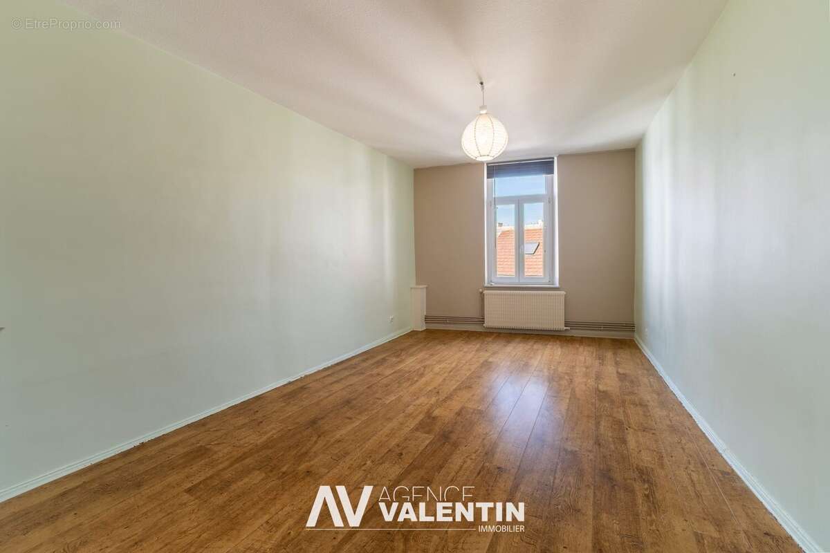 Appartement 153 m² à Metz  - photo 8