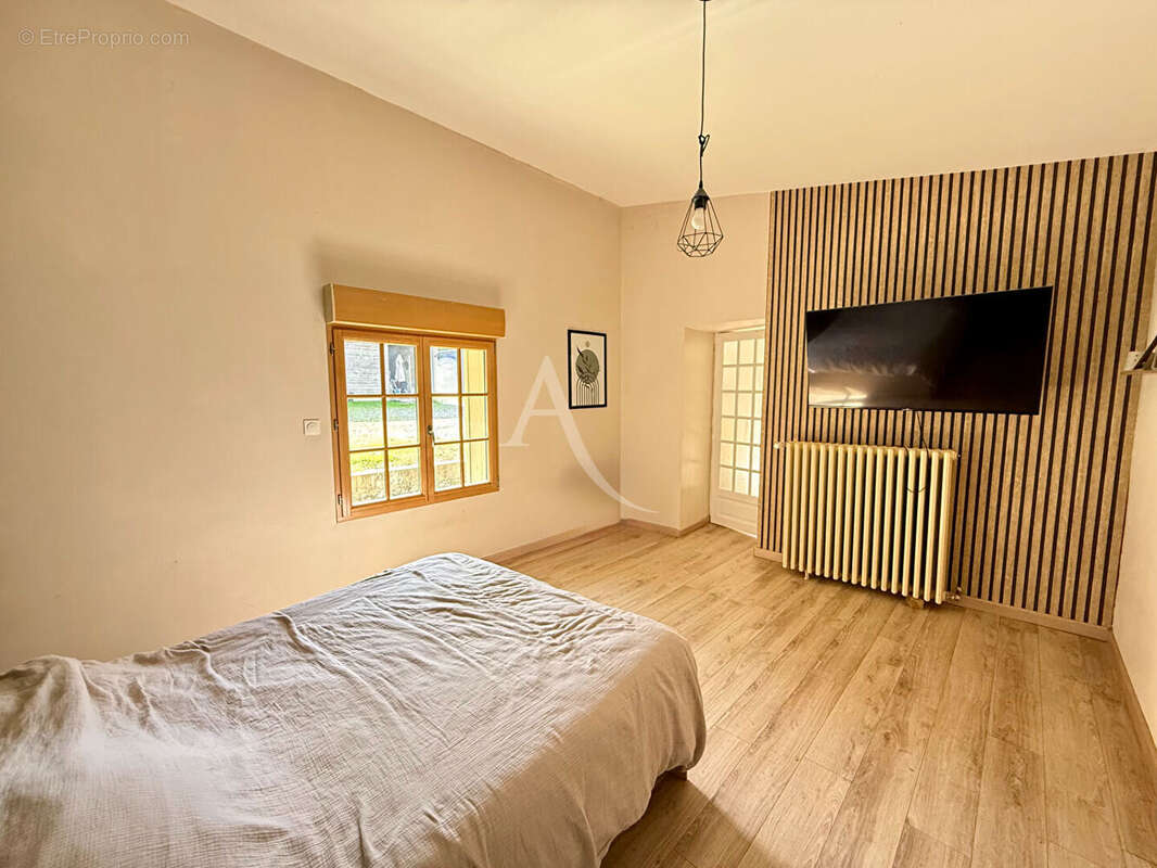 Maison à CHATEAU-GONTIER