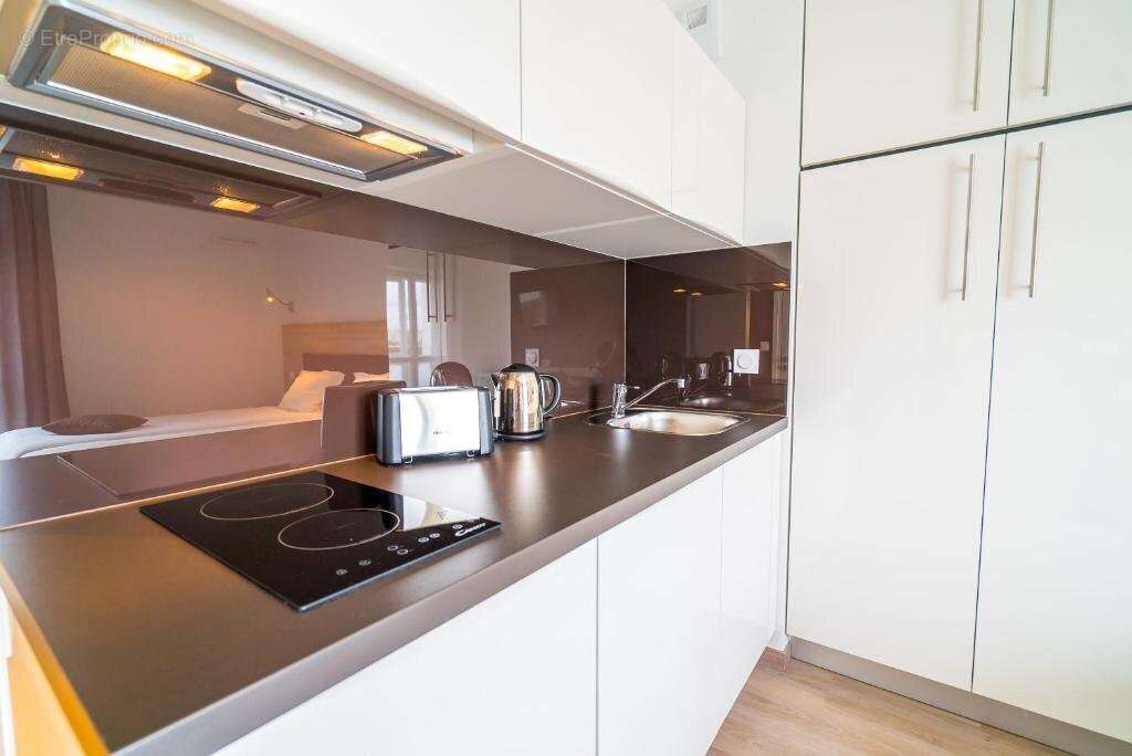 INVESTISSEMENT LOCATIF  CHOISY LE ROI  Résidence  All Suites Appart Hôtel - 7.44 % de rentabilité - photo 4