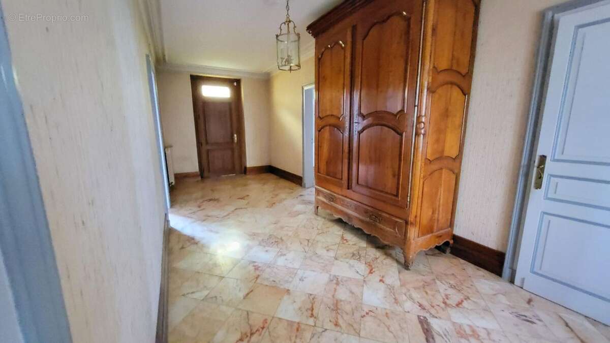 Maison à VILLEFRANCHE-DE-LONCHAT