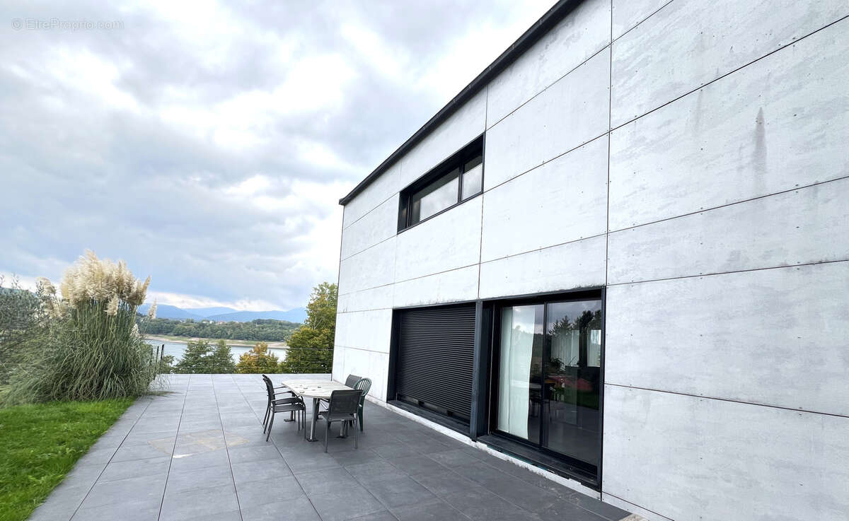 Maison à CHAMPAGNEY