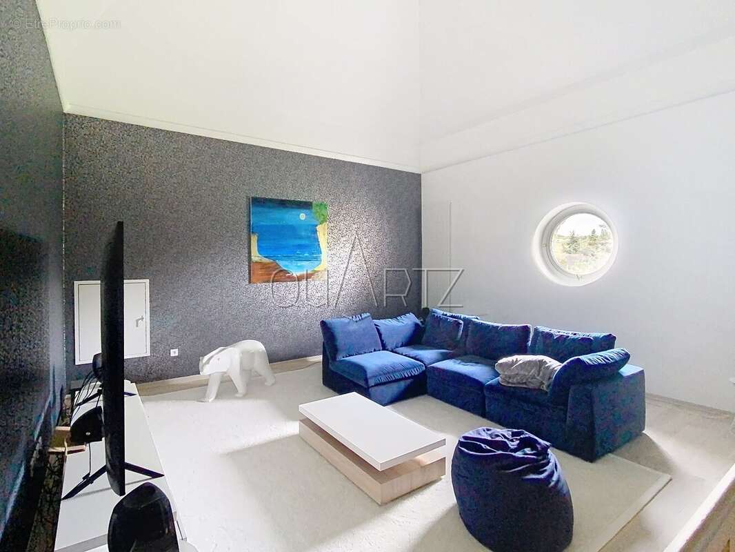 Maison à IVRY-LA-BATAILLE