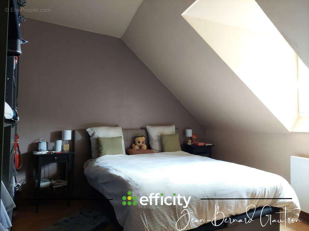 Maison à SAINT-NICOLAS-DU-PELEM