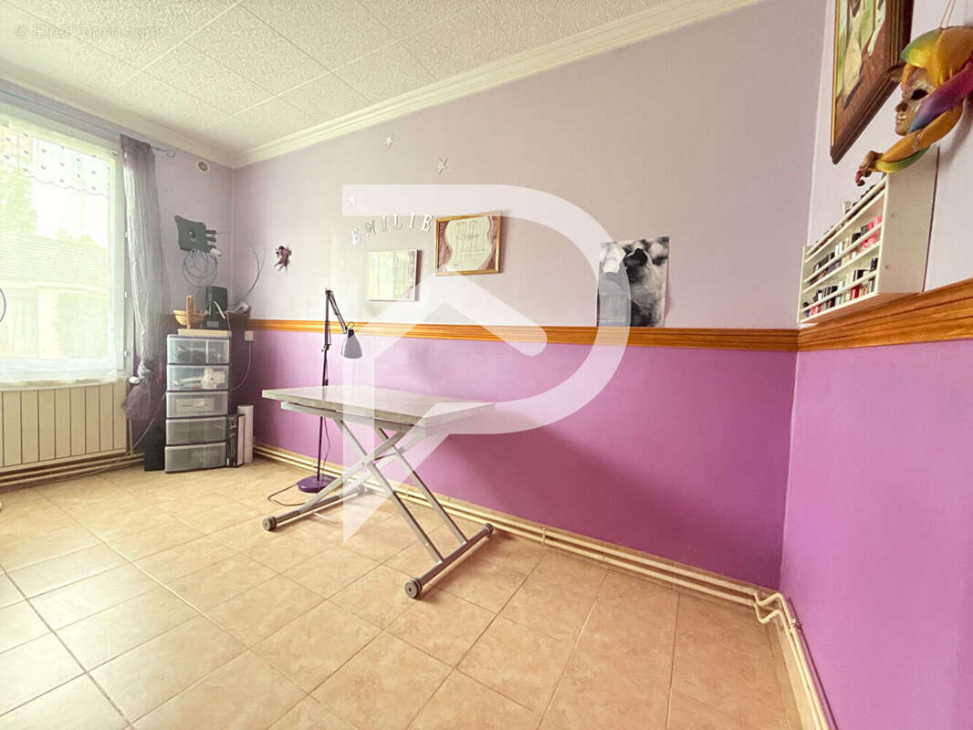 Maison à MONTATAIRE