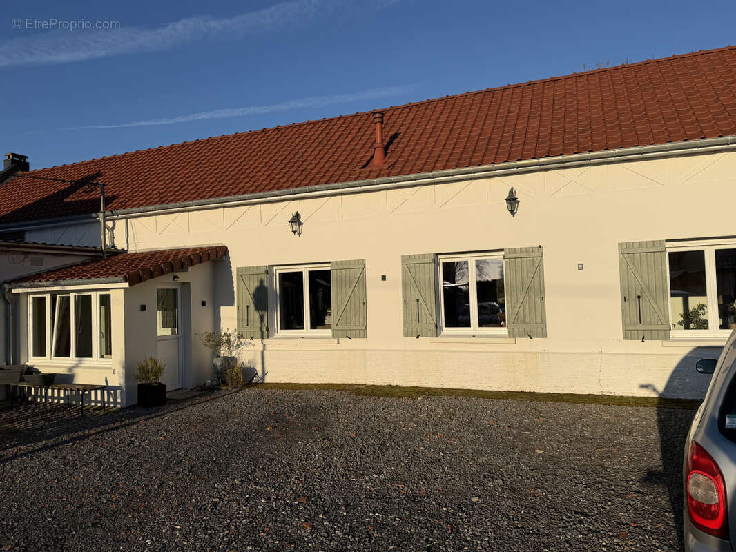 Maison à SAINT-QUENTIN-LA-MOTTE-CROIX-AU-BAILLY