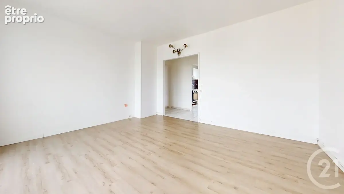 Appartement 3 pièces 56 m² à vendre à Saint-Quentin (02100) - photo 2