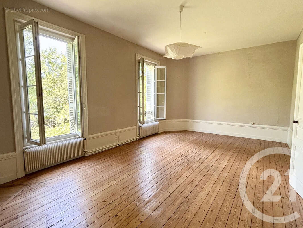 Maison 168 m² à Angouleme  - photo 4