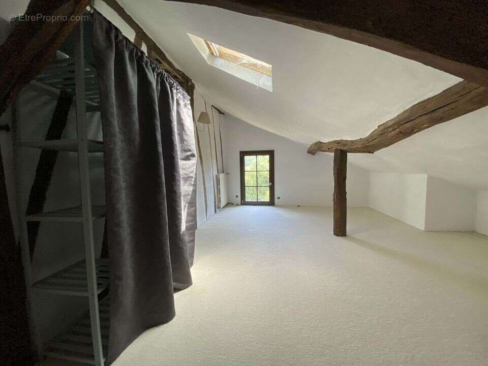 MAISON Type T5 de 188 m2 avec dépendance proche de Barbotan - photo 13