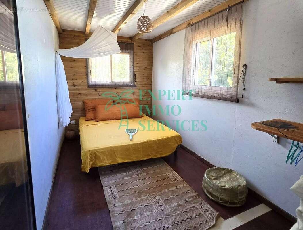 Maison à CAPESTERRE-DE-MARIE-GALANTE