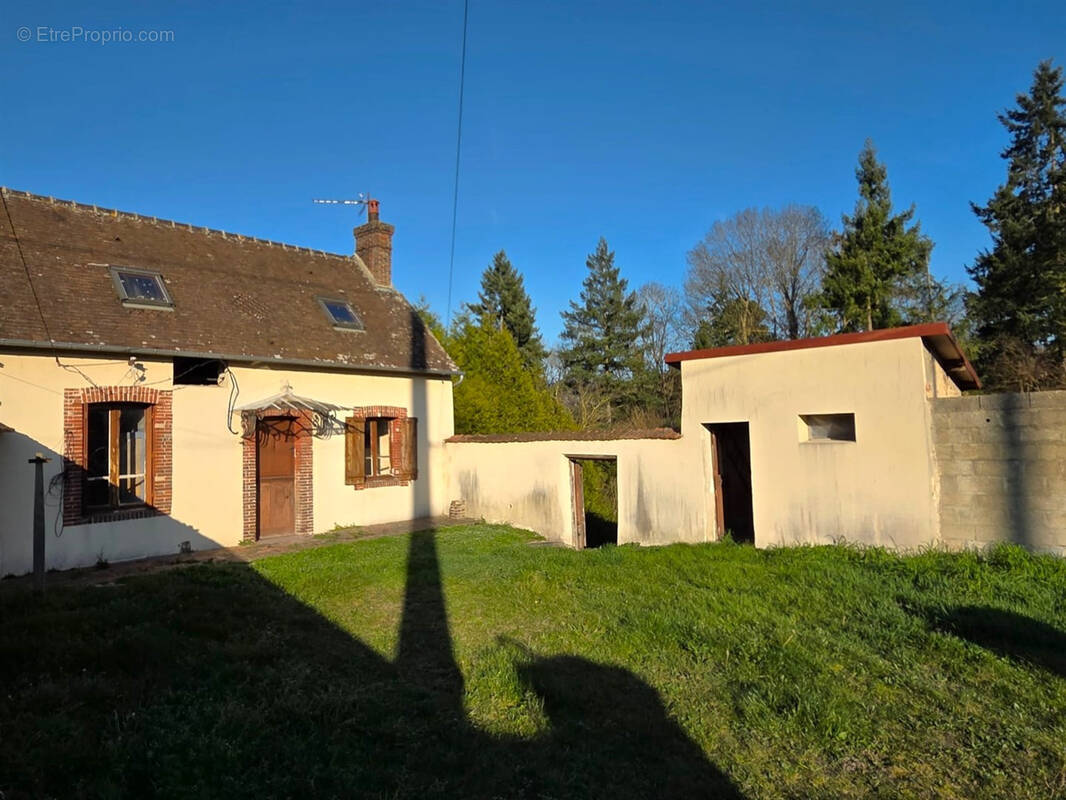 Maison à SAINT-REMY-SUR-AVRE