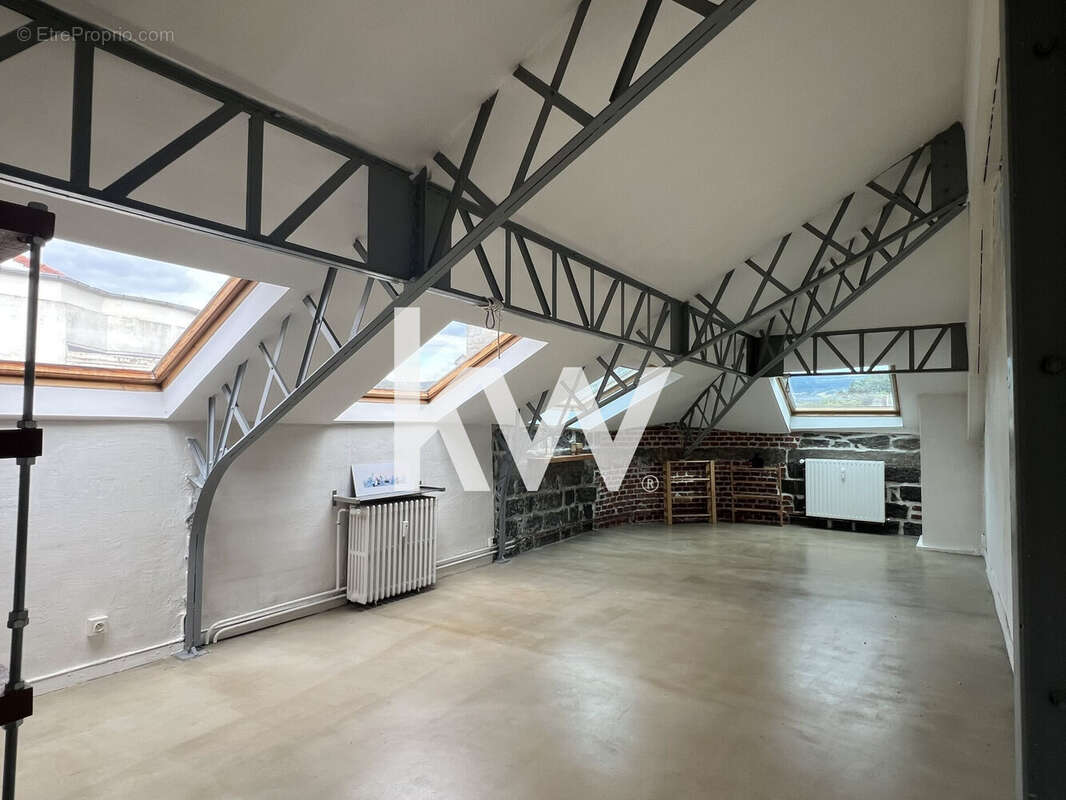Appartement à SAINT-ETIENNE
