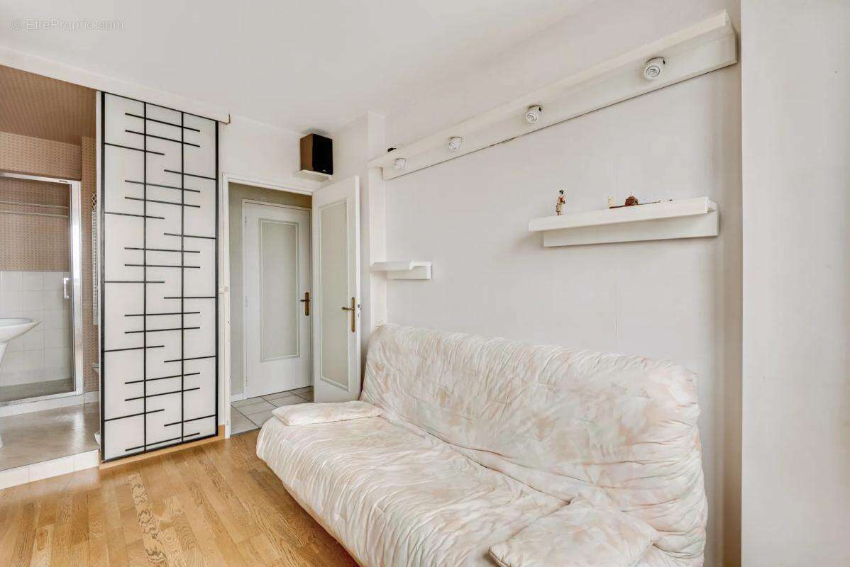 Appartement à PARIS-20E