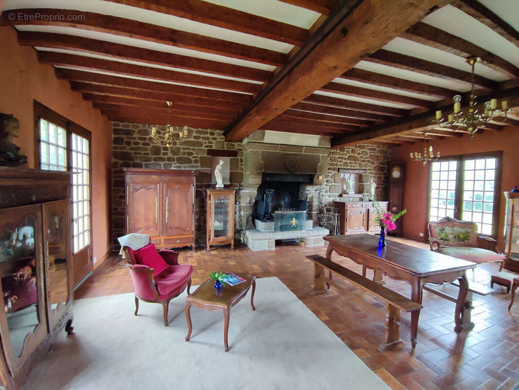 Maison à ISIGNY-LE-BUAT