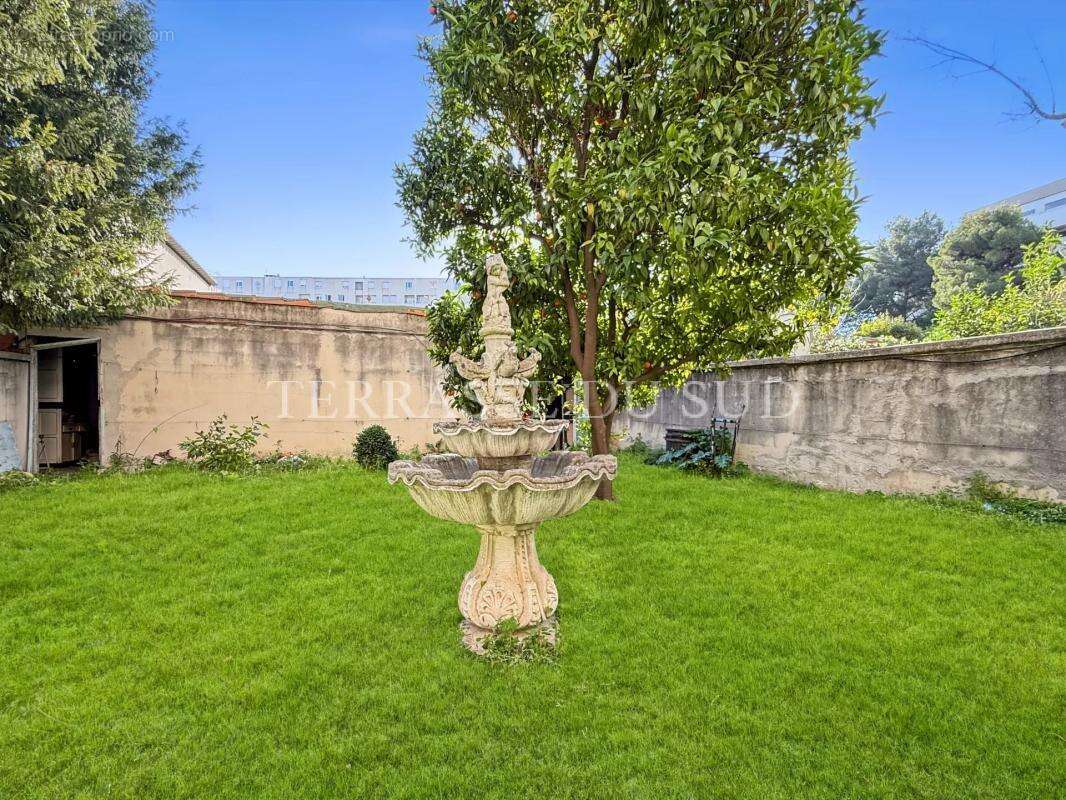 Appartement à MARSEILLE-8E