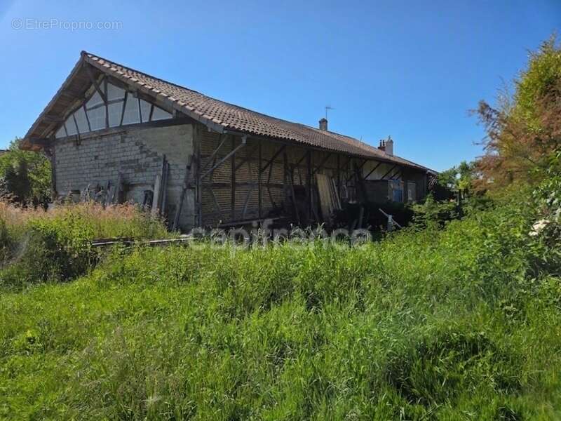 Maison à ROMENAY