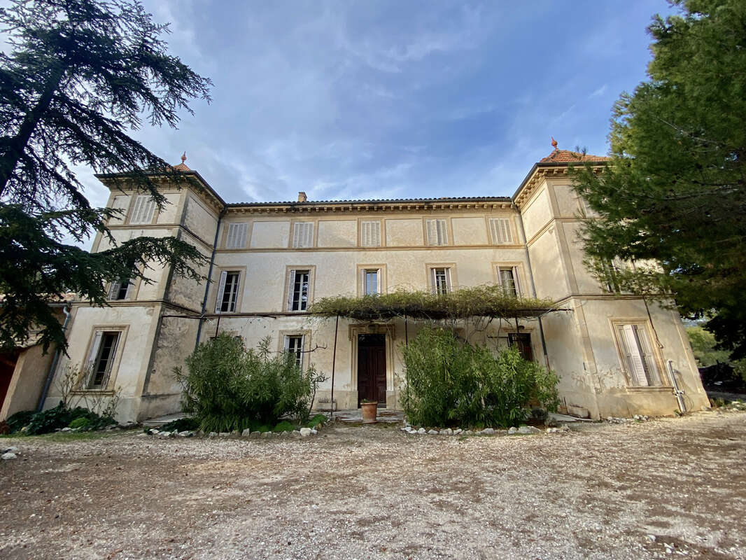 Maison à SAINT-SATURNIN-LES-APT