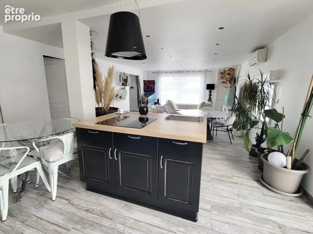Maison 5 pièces 134 m² à vendre à Plan-De-Cuques (13380) - photo 3