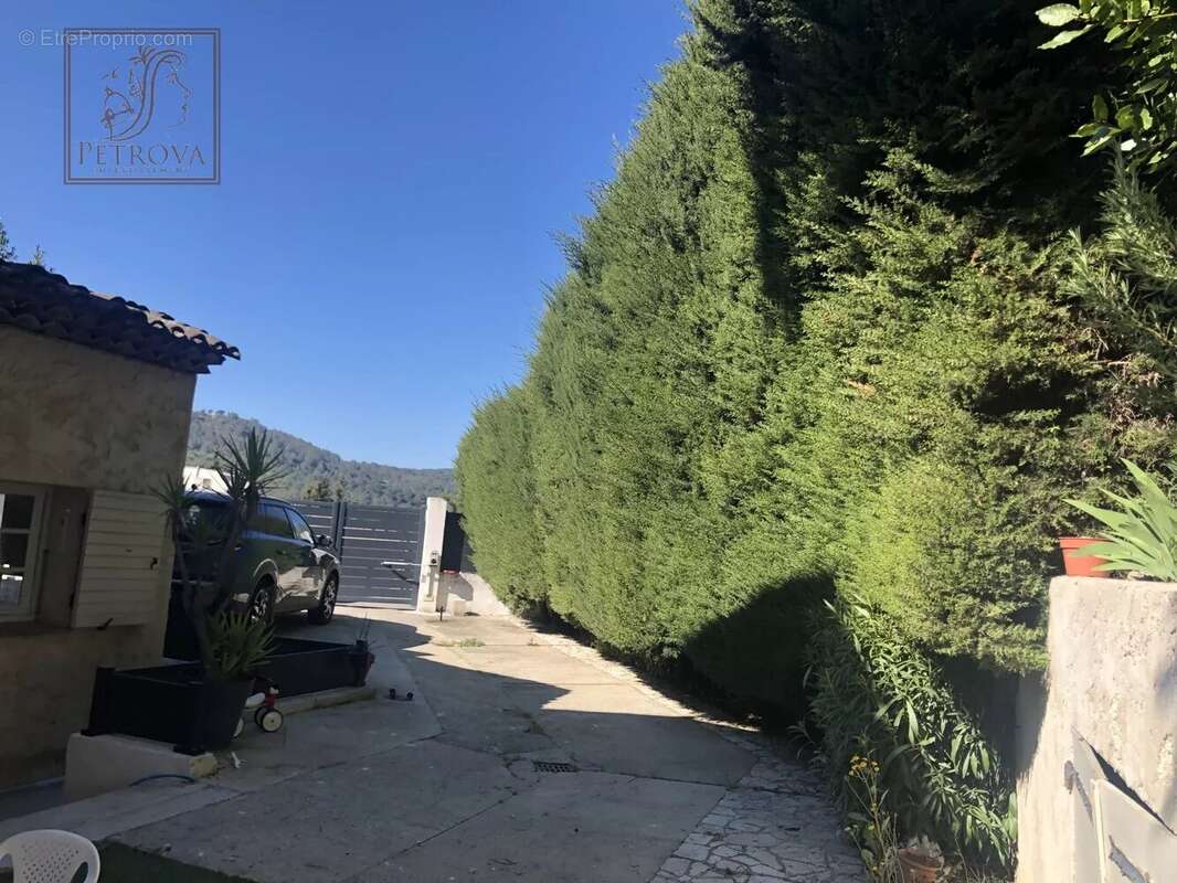 Maison à LA COLLE-SUR-LOUP