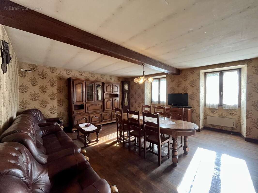 Maison à BOUTEILLES-SAINT-SEBASTIEN