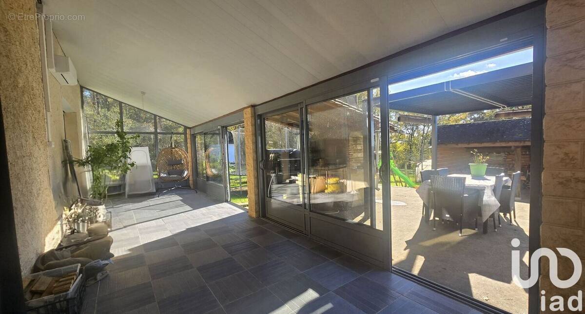 Photo 1 - Maison à COURS-DE-PILE