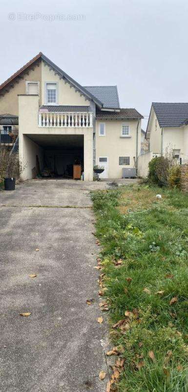 Maison à FREYMING-MERLEBACH