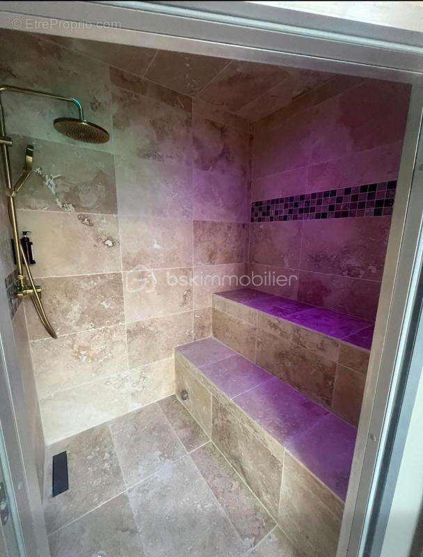 Commerce à FRESNES-LES-MONTAUBAN