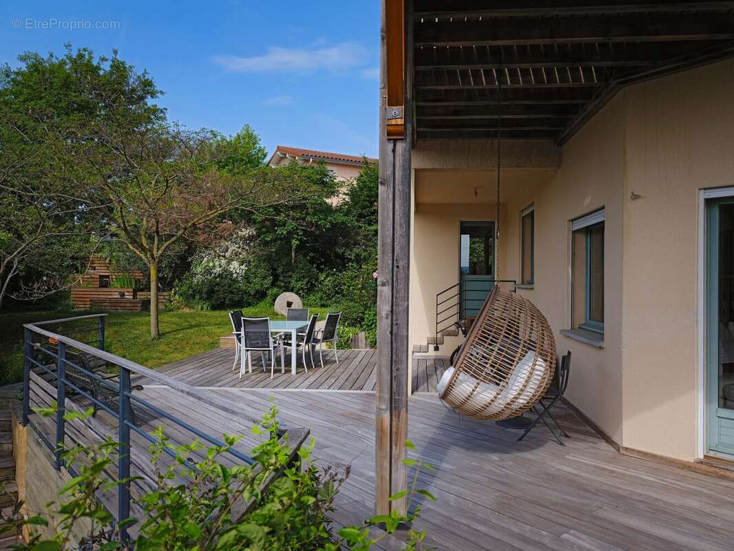 Maison à MORNANT