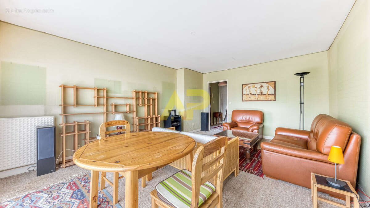 Appartement à LE PLESSIS-ROBINSON