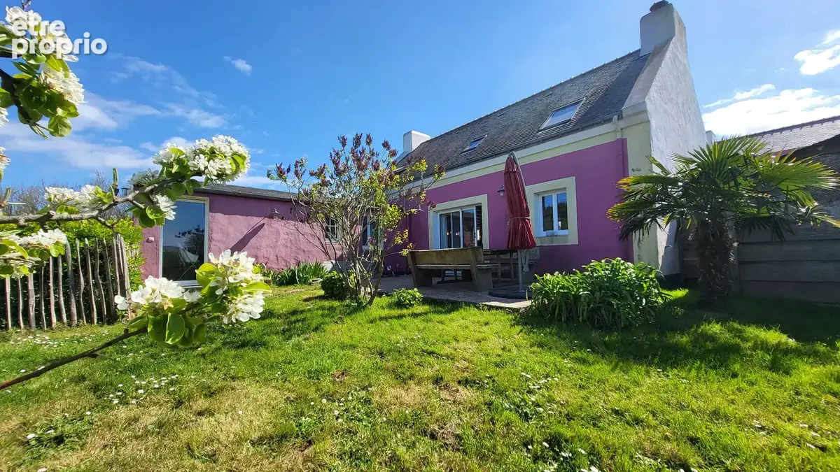 Maison à LE PALAIS