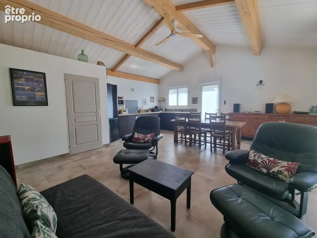 EXCLUSIVITE à BAUDINARD, Villa récente avec garage et piscine - photo 5