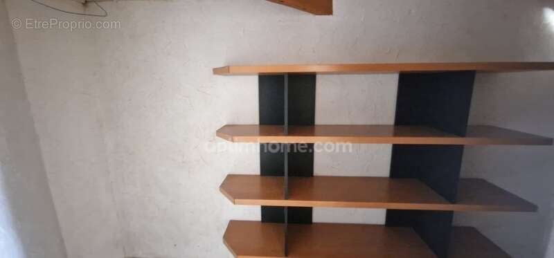 Maison à SAINT-MITRE-LES-REMPARTS