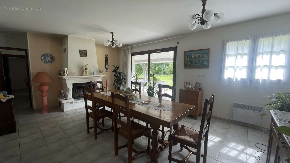 Maison à LANDIRAS