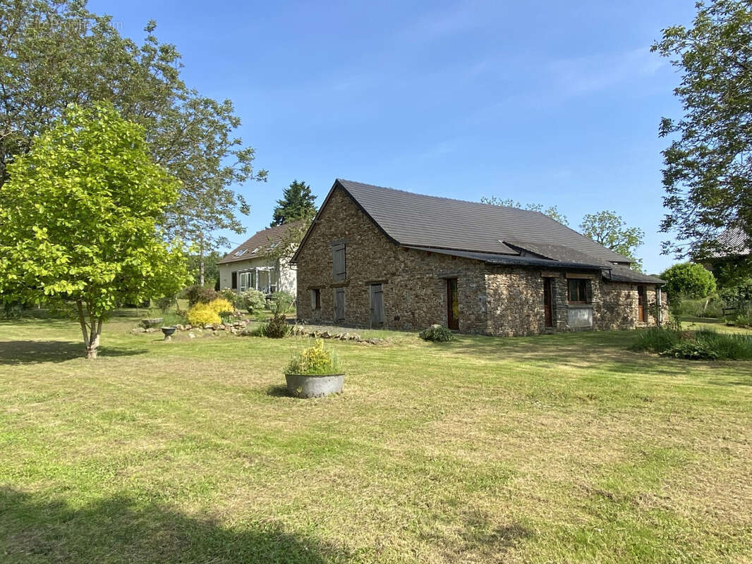 Maison en pierres tb etat dependances - photo 9