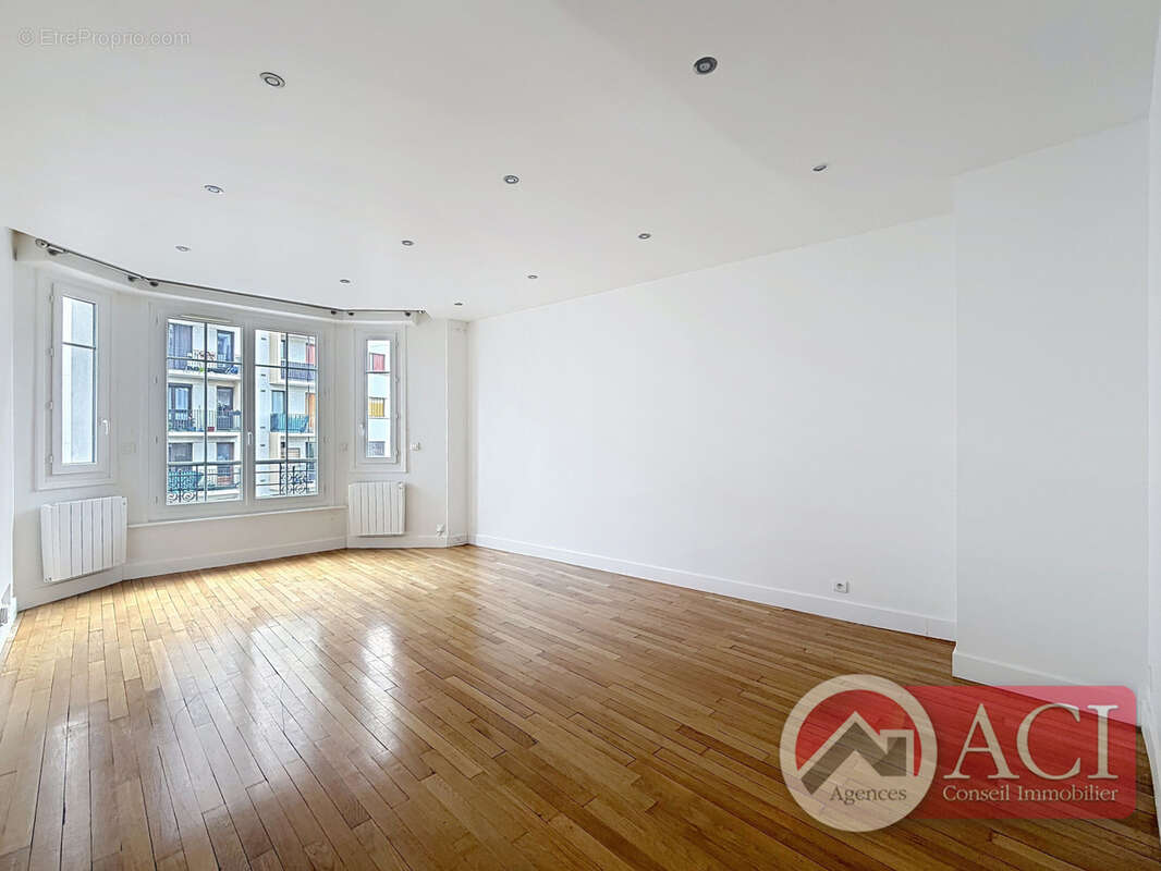 Appartement à EPINAY-SUR-SEINE