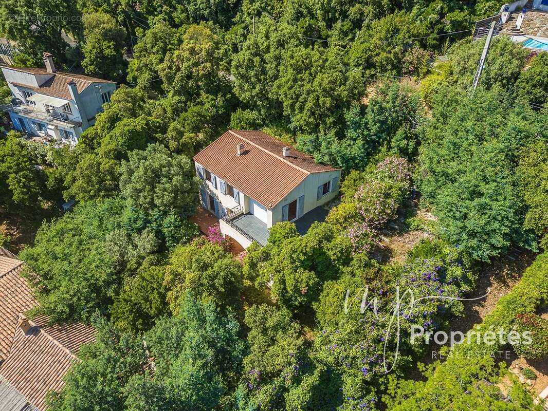 Maison à RAYOL-CANADEL-SUR-MER