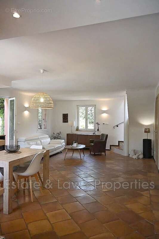 Maison 120 m² à Cotignac  - photo 5