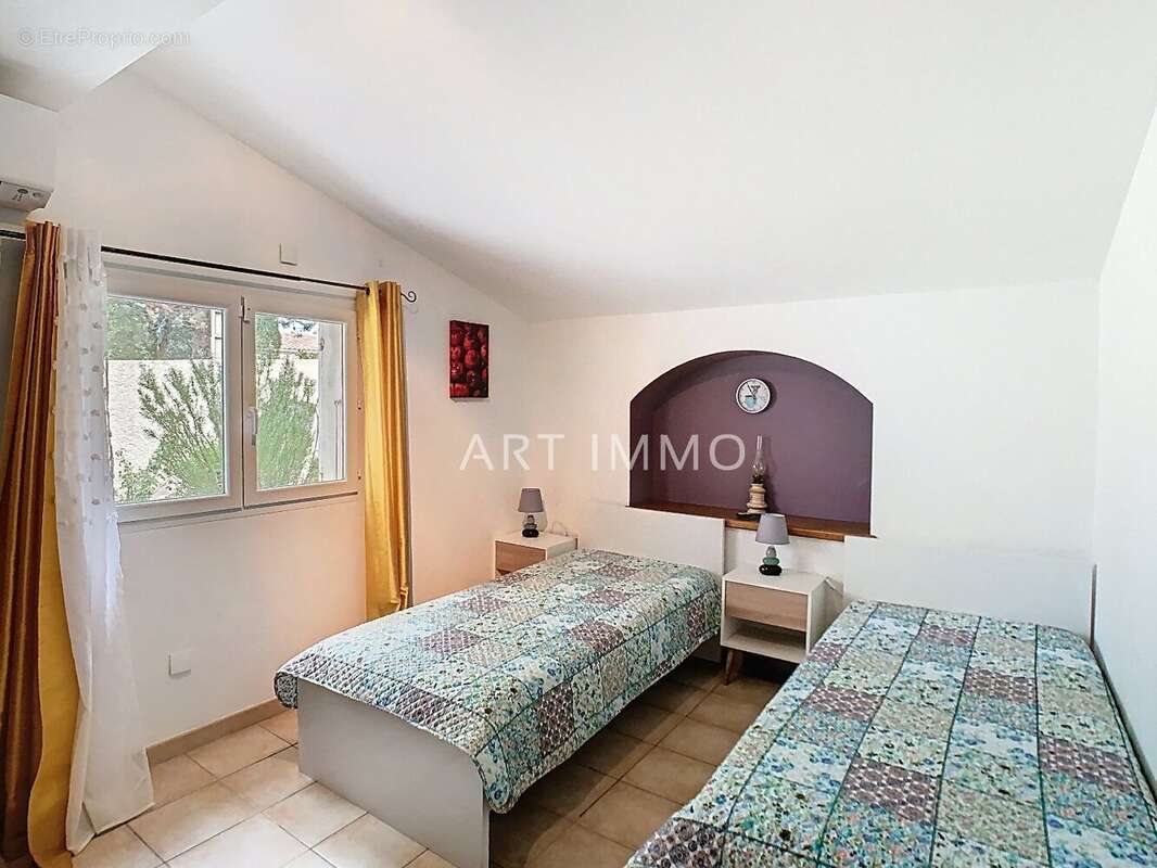 Maison à L&#039;ISLE-SUR-LA-SORGUE