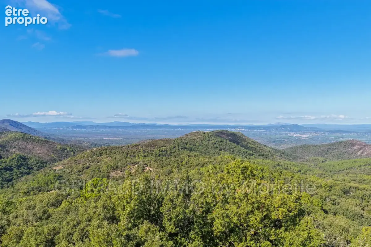 Maison 6 pièces 152 m² à vendre à La Garde-Freinet (83680) - photo 4
