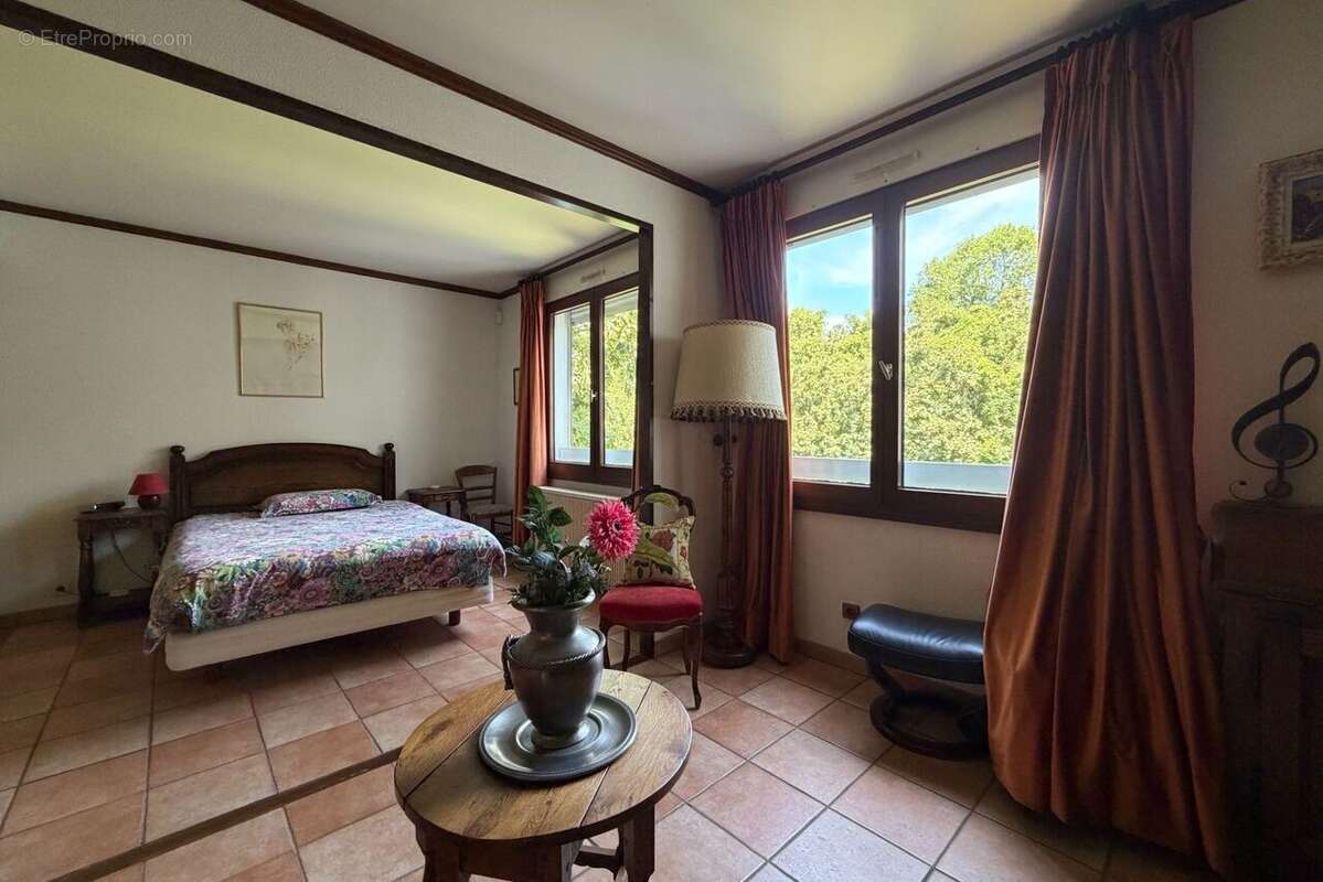 Appartement à CHAVILLE